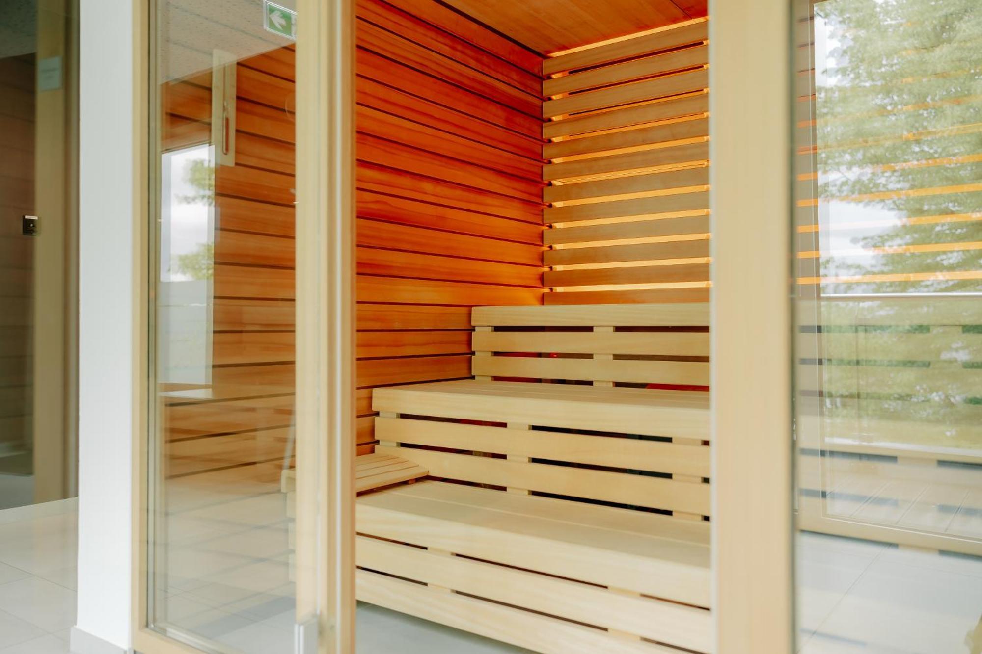 Hotel Via Plaza By Hackmann 4*