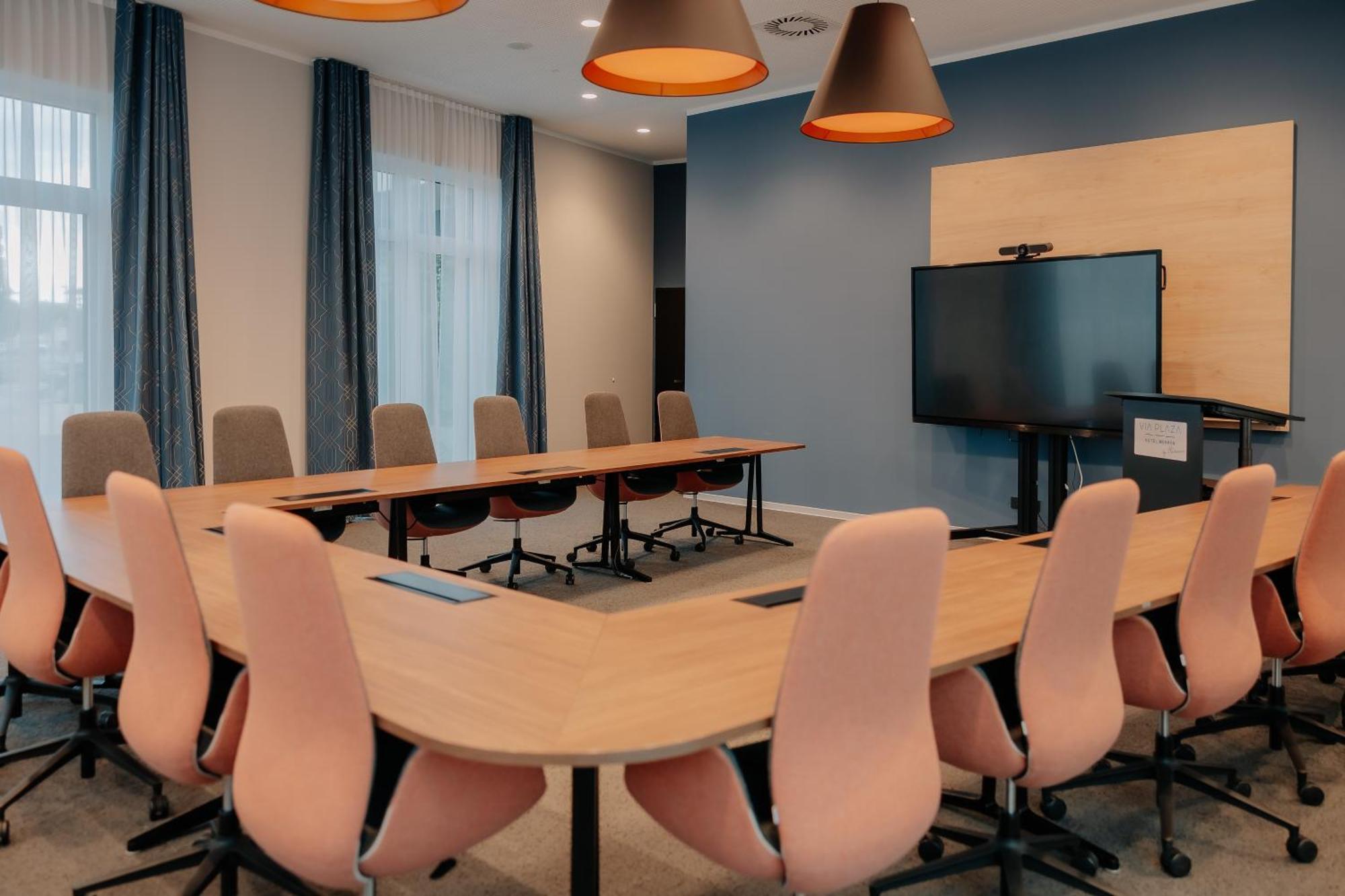 Via Plaza By Hackmann Hotel 4*
