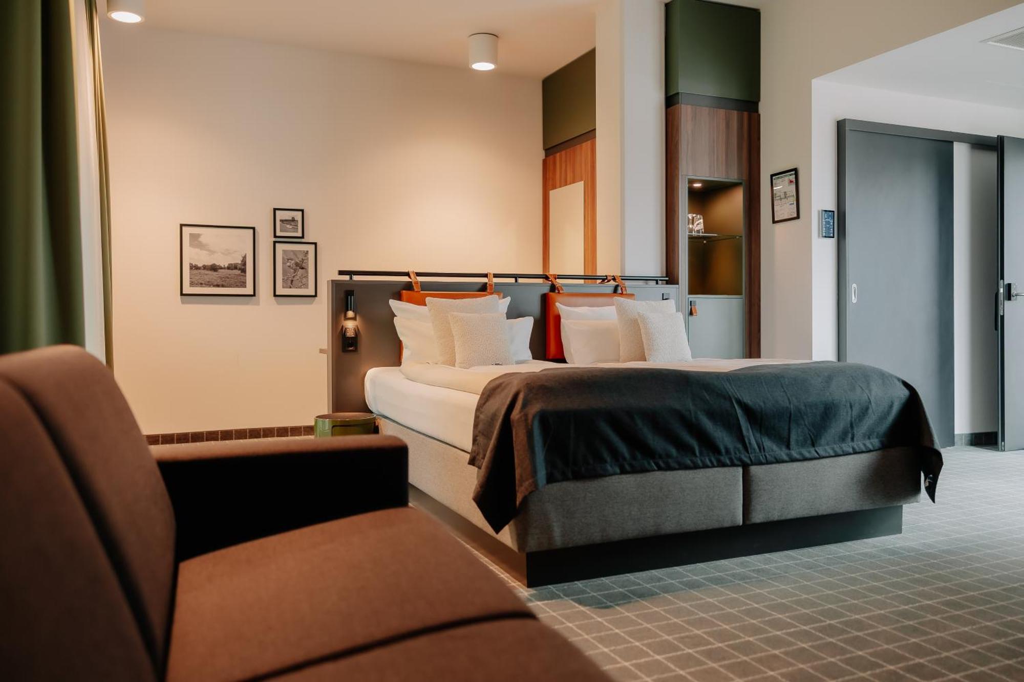 Via Plaza By Hackmann 4*